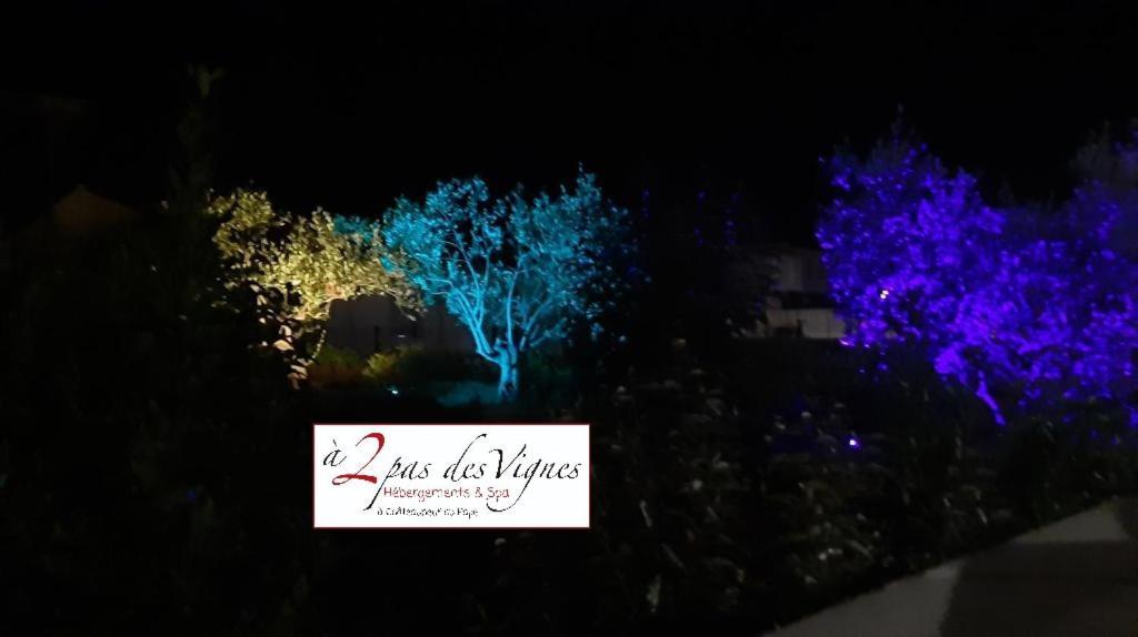 A 2 Pas Des Vignes, Hebergements Et Spa, Maison Numero 6, A Chateauneuf Du Pape Екстер'єр фото